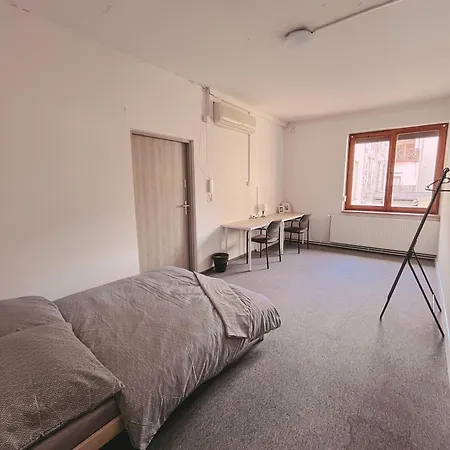 Cool And Big In Krakkó