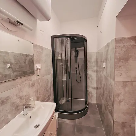 Homestay Cool And Big In *